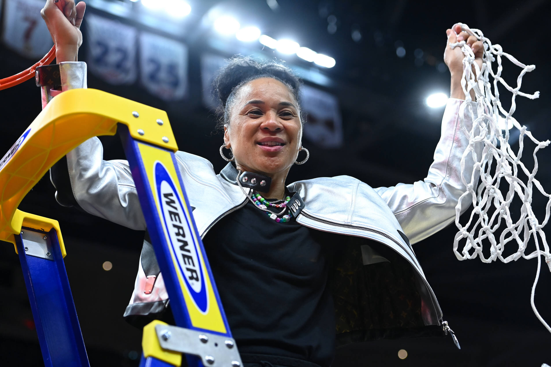 City of Columbia to Unveil Statue Honoring Dawn Staley