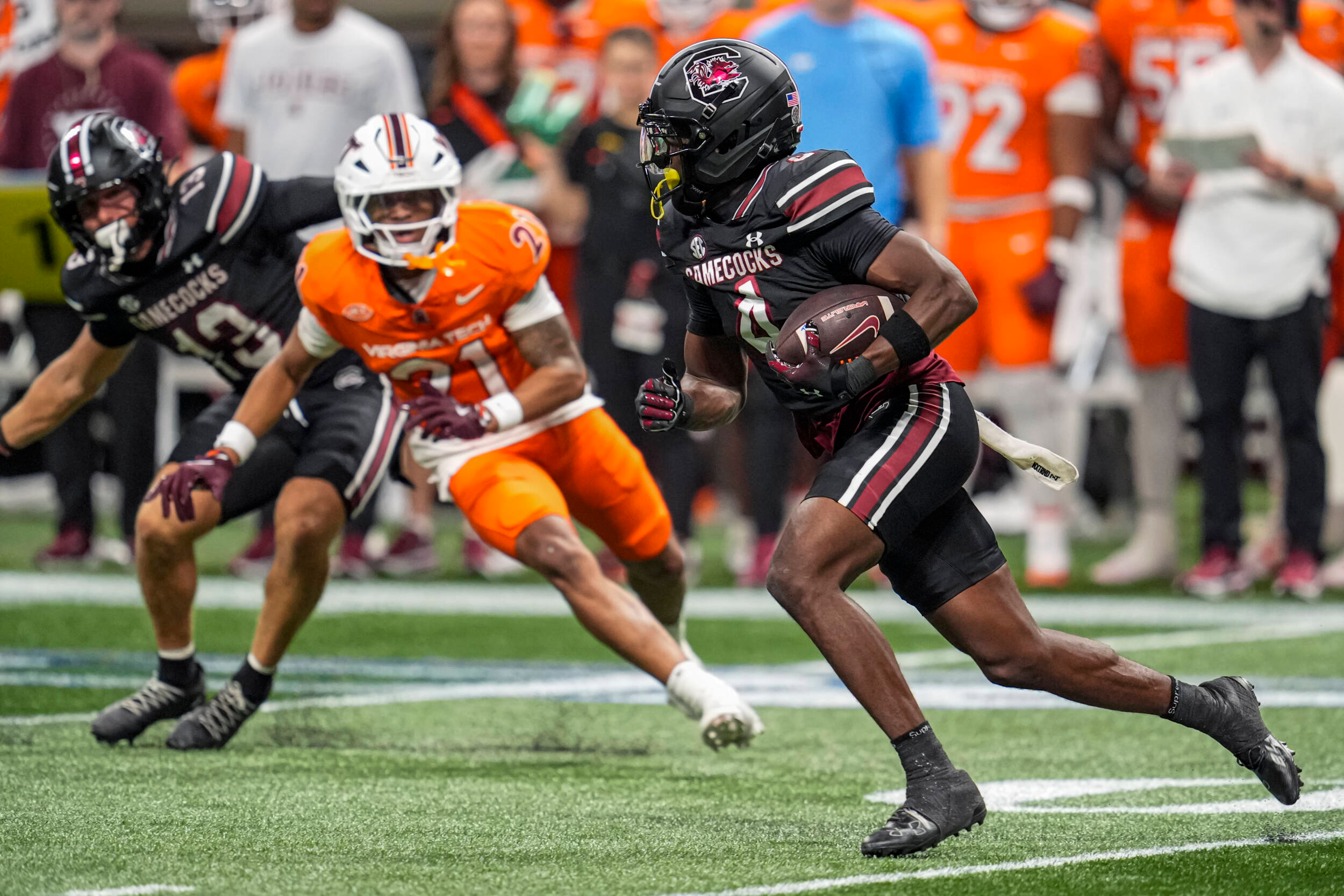 Football Opens 2025 Campaign with 24-11 Win over Virginia Tech