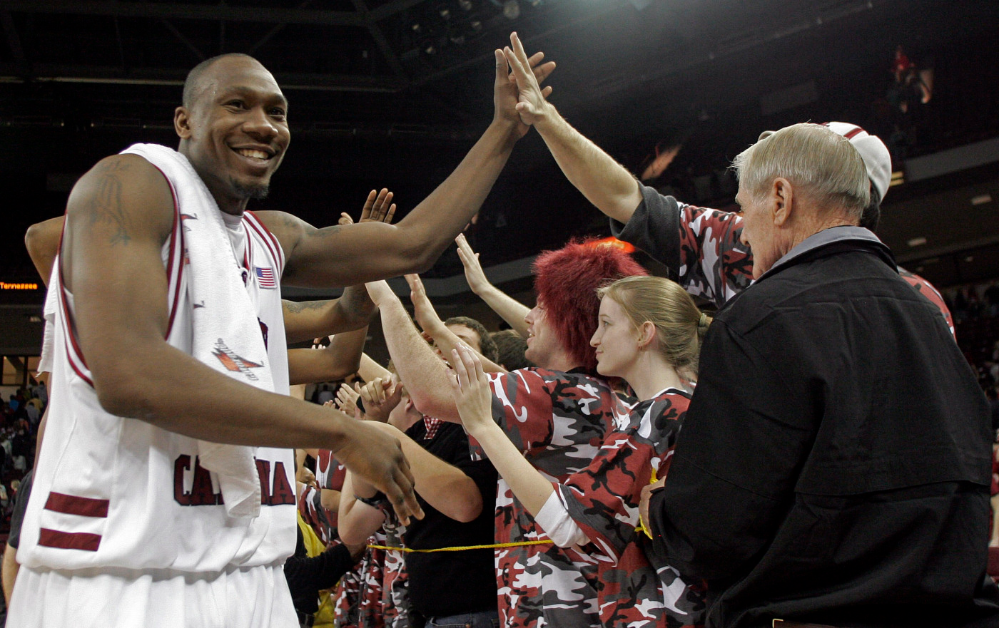 South Carolina Defeats Mississippi, 82-71