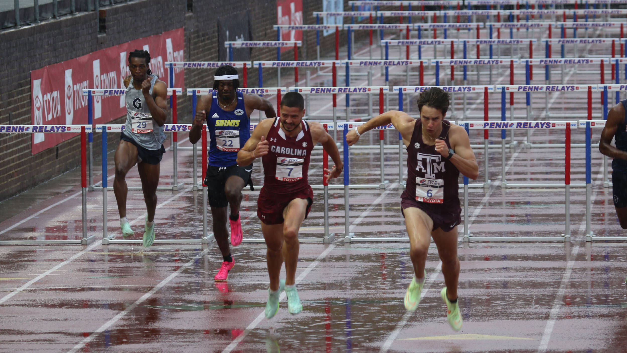 Gamecocks Battle Elements in Day Two of Penn Relays