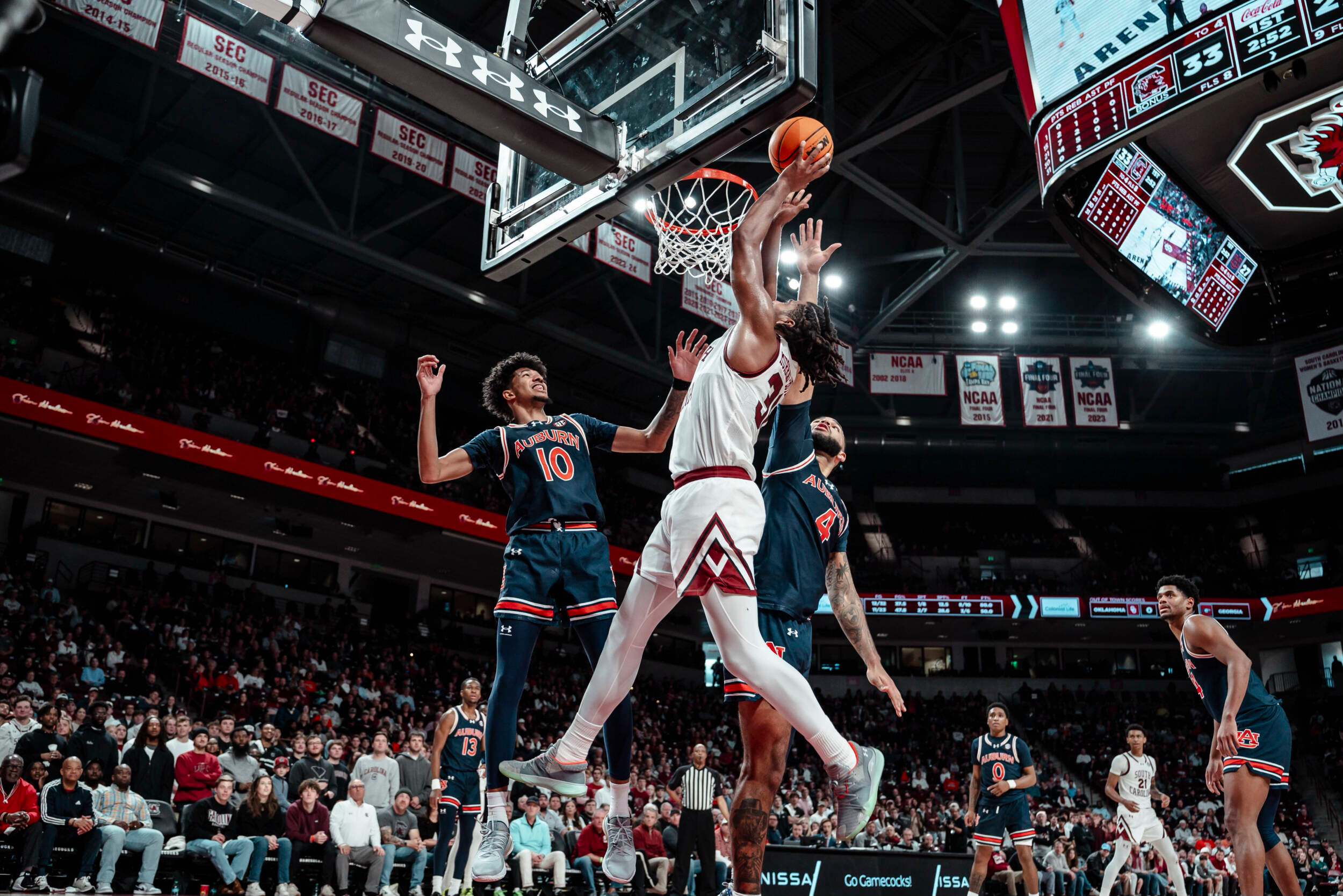 Gamecocks Drop Tight Battle With No. 2/2 Auburn, 66-63