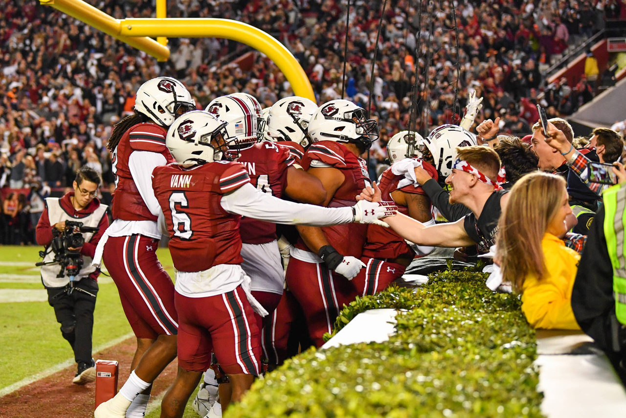 Football vs. Florida (Nov. 6, 2021)