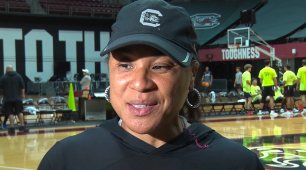 As Dawn Staley comes home to North Philly, 25th and Diamond is renamed Dawn  Staley Lane