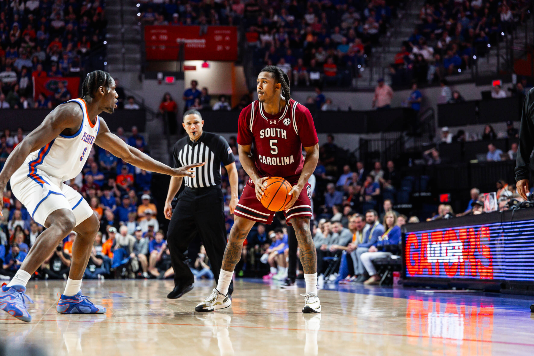 Gamecocks Drop Road Game at No. 12/11 Florida, 76-62