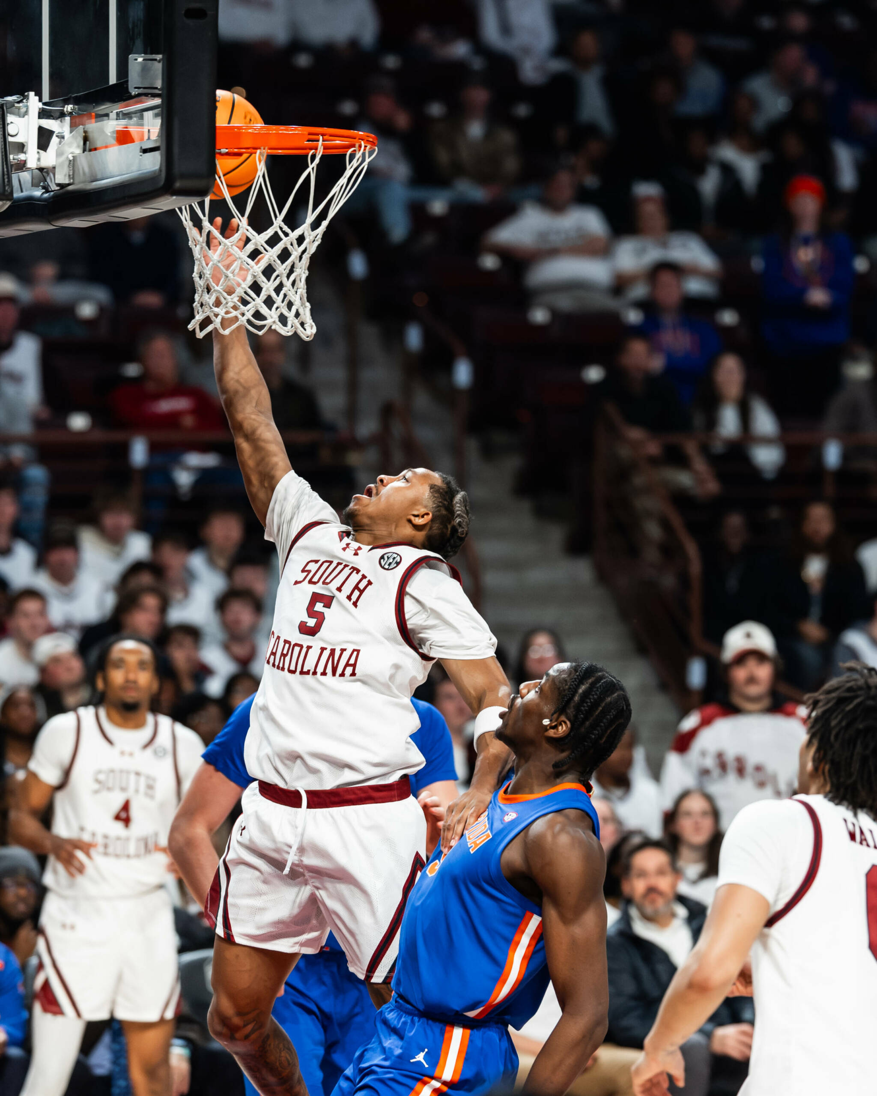 Gamecocks Remain On Road at No. 12/11 Florida Tuesday