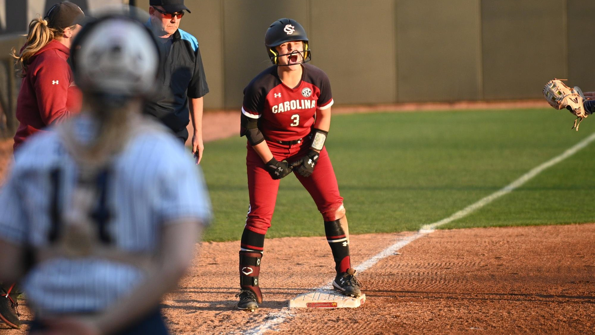 Softball Scores 26 Runs in Pair of Victories
