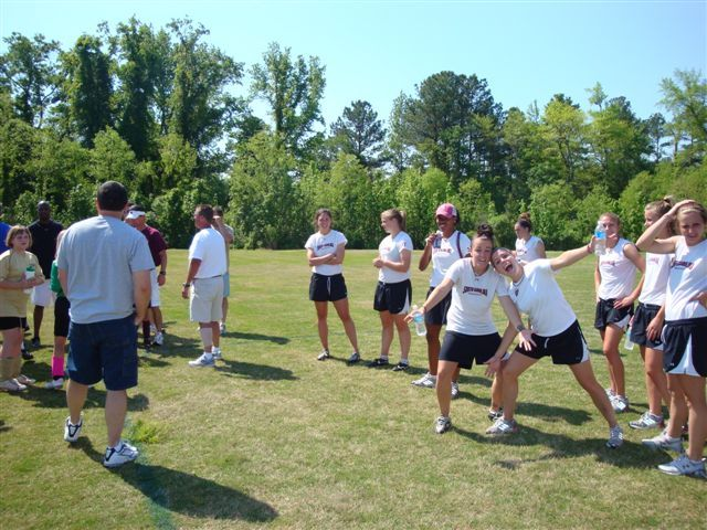 Women's soccer lends a hand to the Community