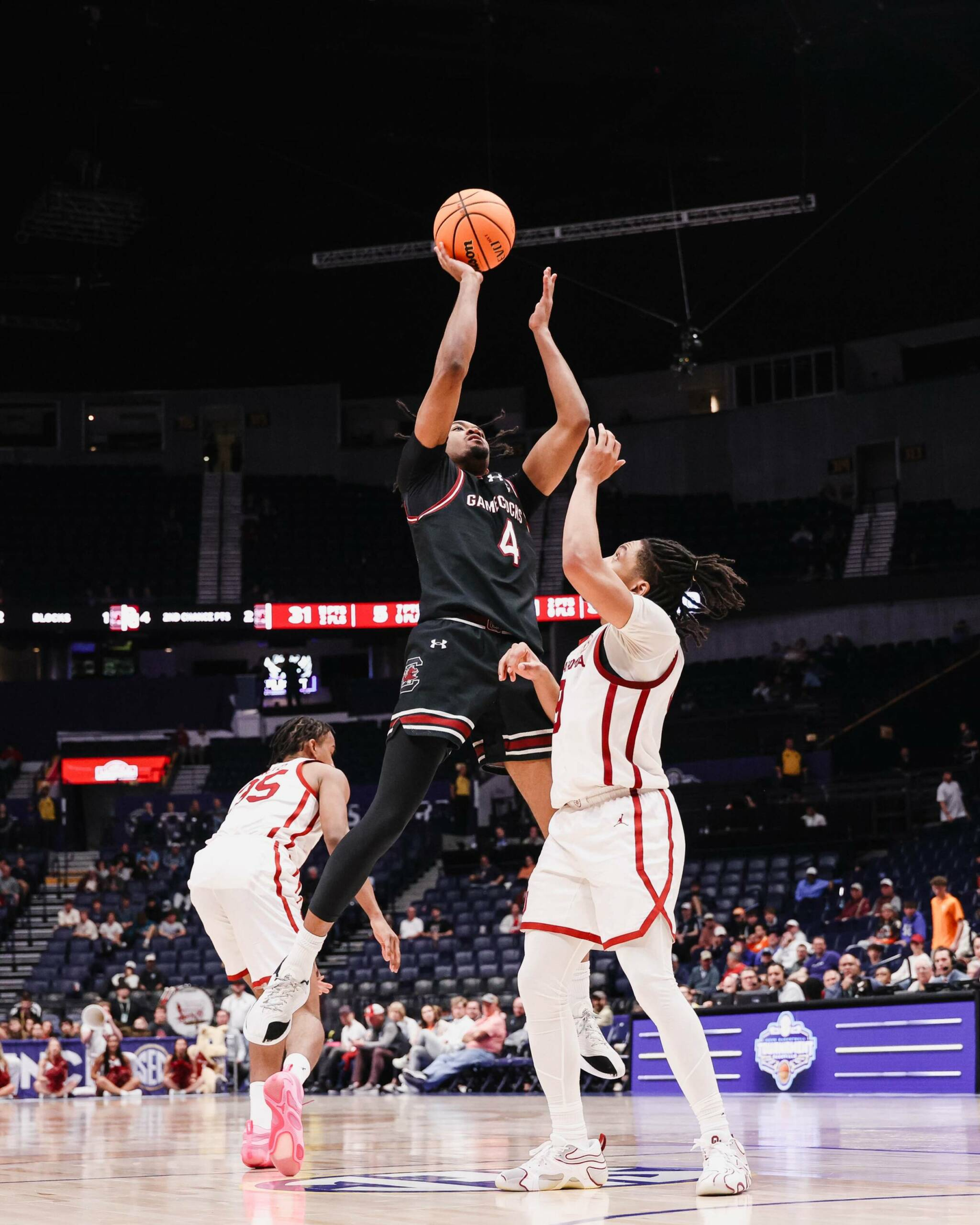 South Carolina Falls to Oklahoma in SEC Tournament