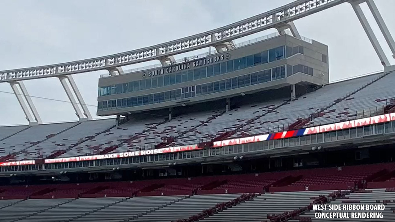 Williams-Brice Stadium West Side Ribbon Board Rendering
