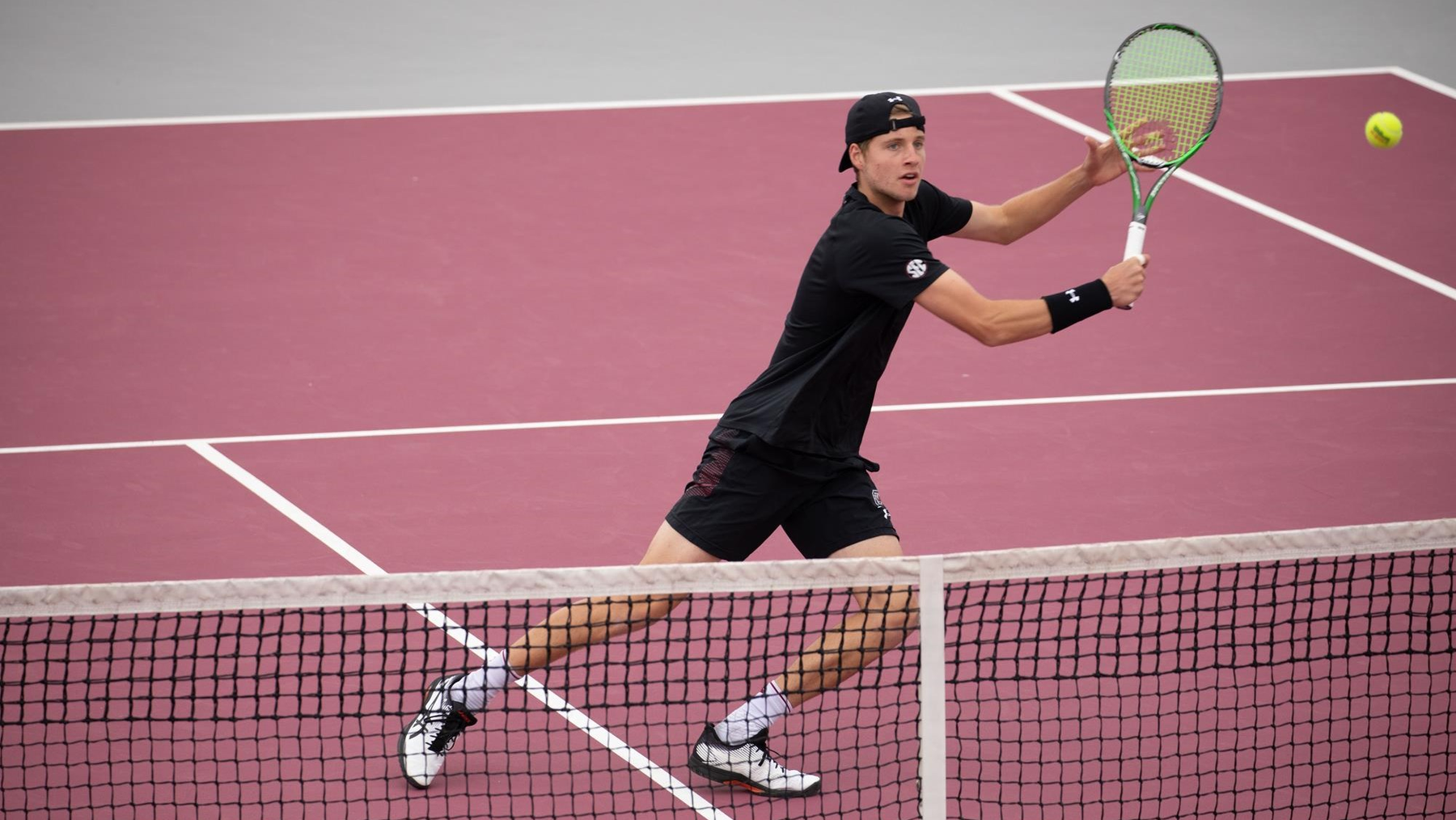 Gamecocks Advance to Rounds of 16