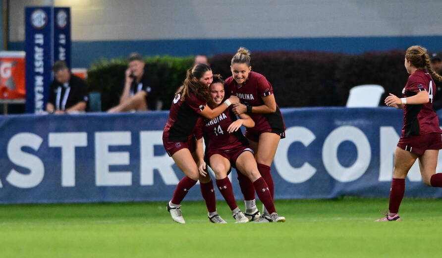 Gamecocks Net 3-0 Upset Over Bulldogs to Head to SEC Championship