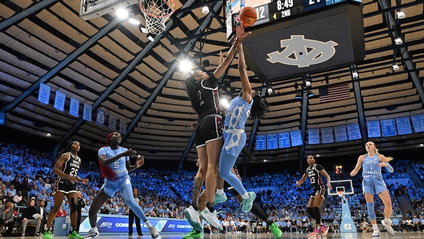 Kamilla Cardoso leaps to block a shot at #24/24 North Carolina, 11/30/24