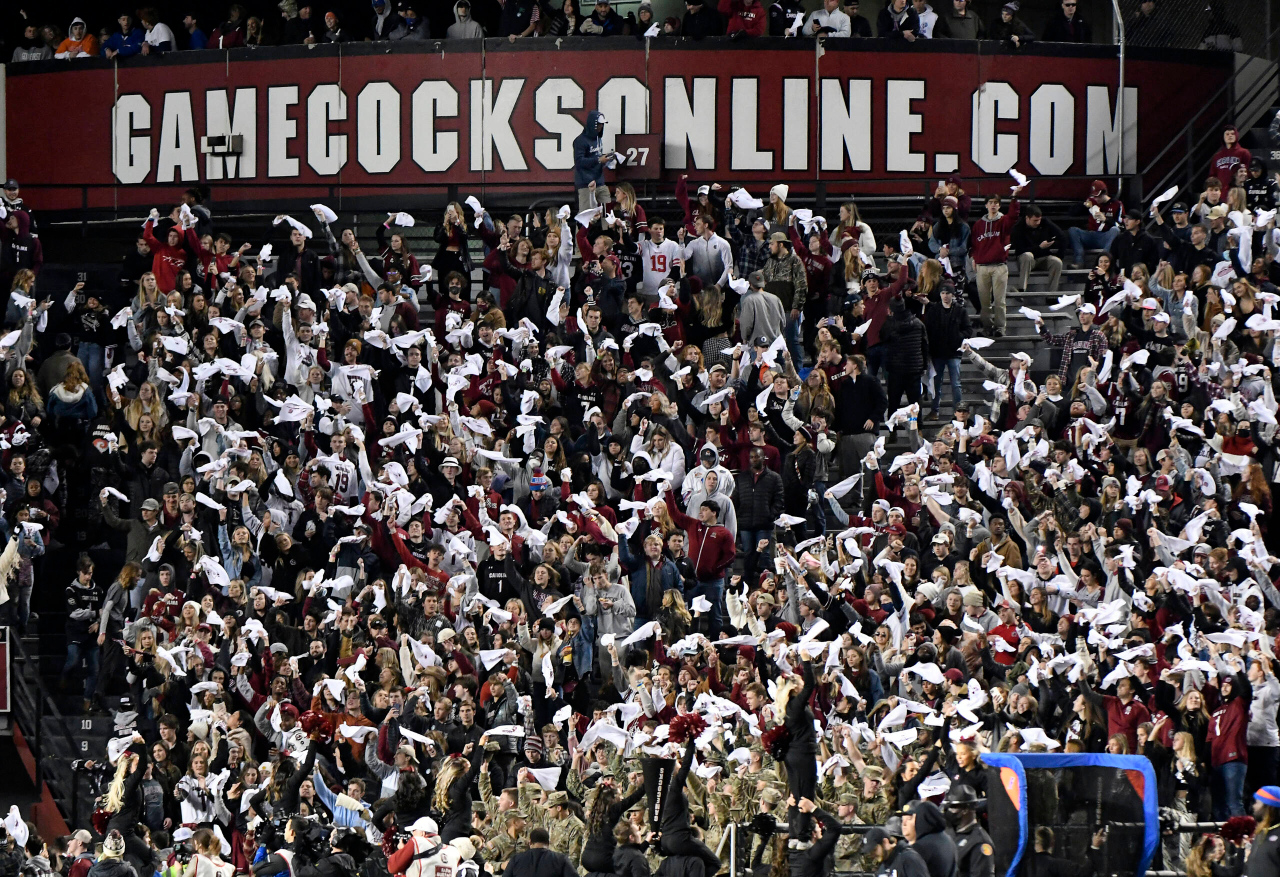 Football vs. Florida (Nov. 6, 2021)