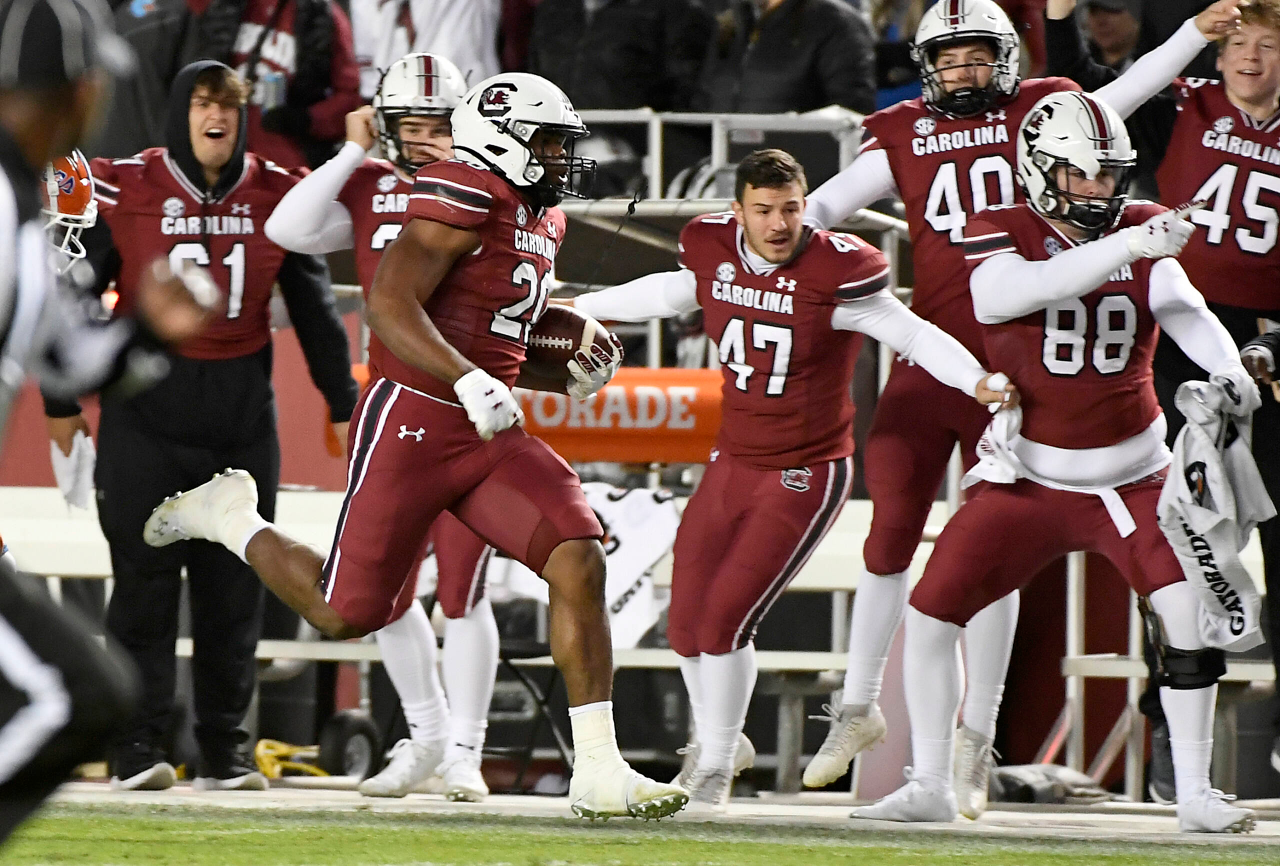 Football vs. Florida (Nov. 6, 2021)