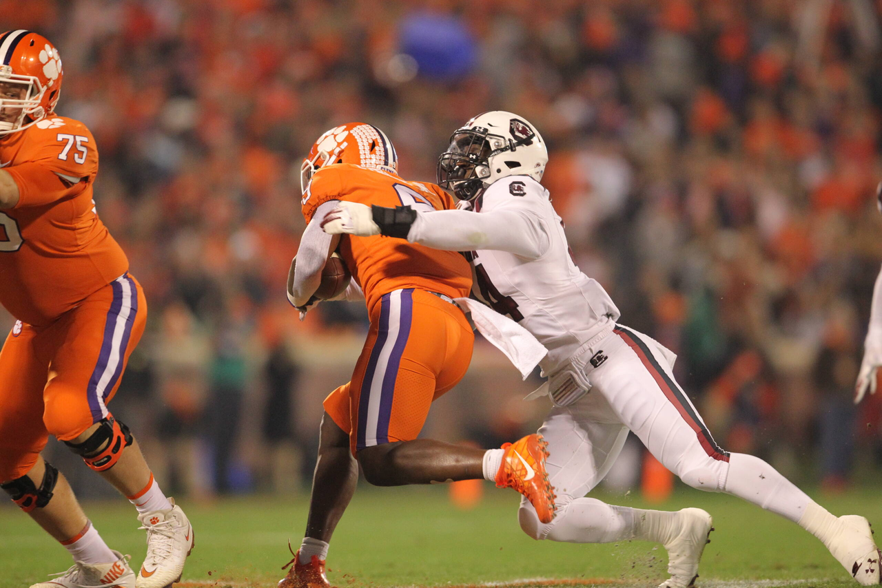 vs. Clemson (Nov. 24, 2018) I Photo by Travis Bell
