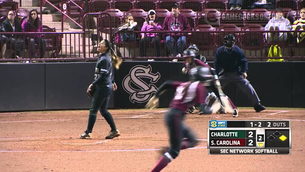 South Carolina Softball Earns 9-3 Win vs. Charlotte