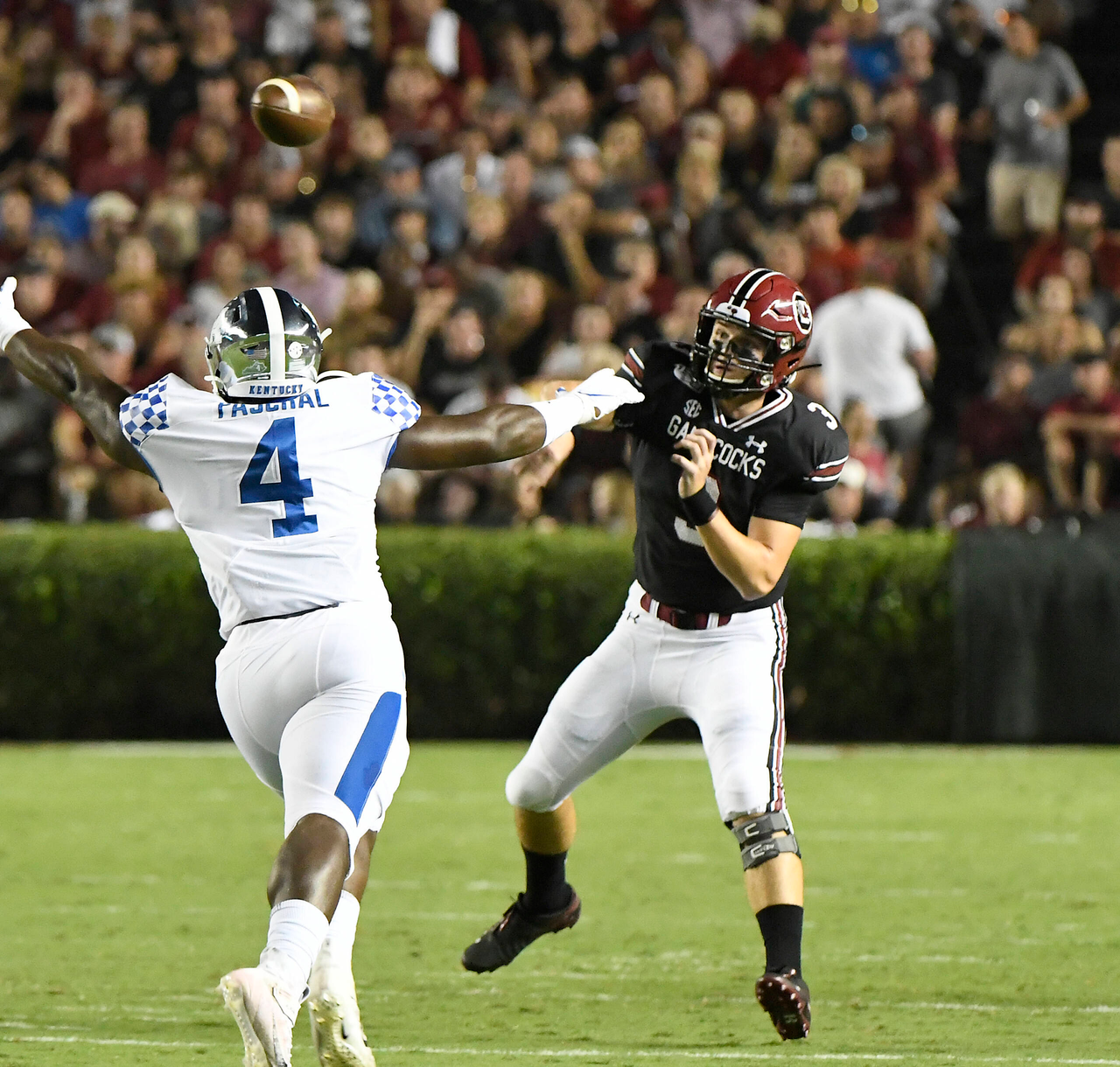 HilinskiThrowVsKentucky92819