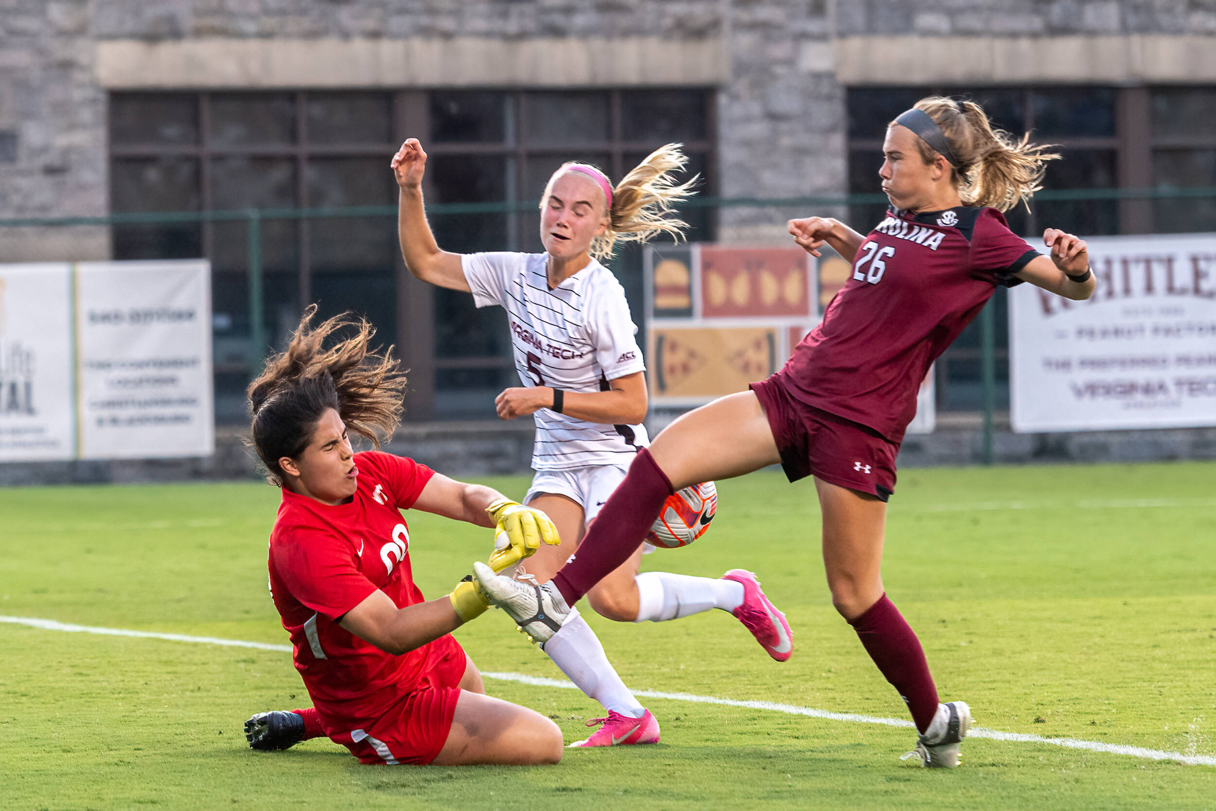 No. 4 Women's Soccer Set to Take On NC State