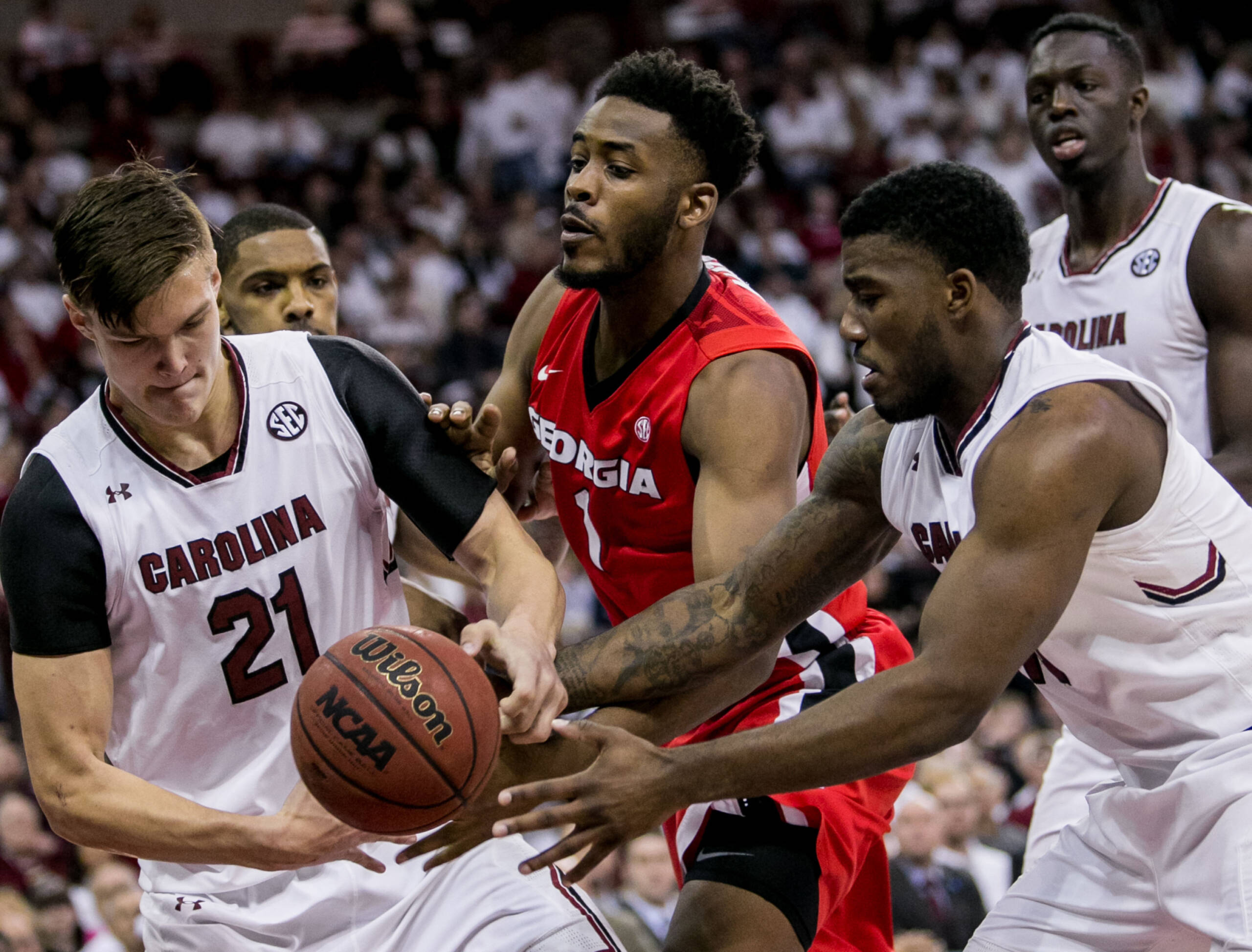 South Carolina 77, Georgia 75