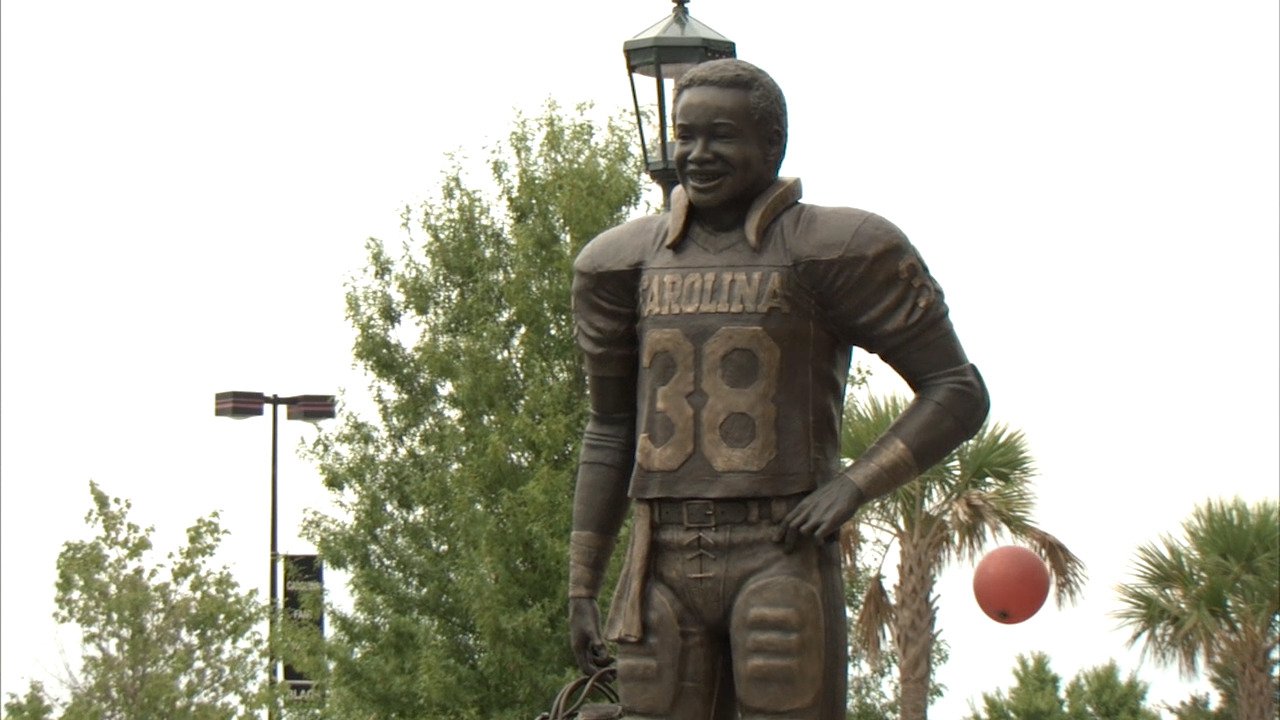 Video: Inside the Process of the George Rogers Statue