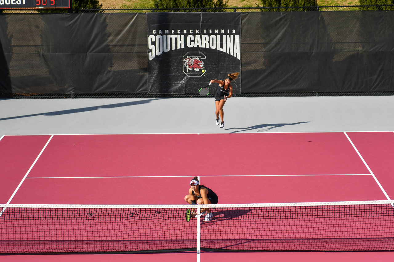 Mia Horvit and Emma Shelton