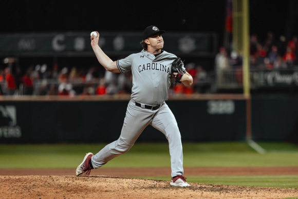 Baseball Falls to Clemson Friday Night