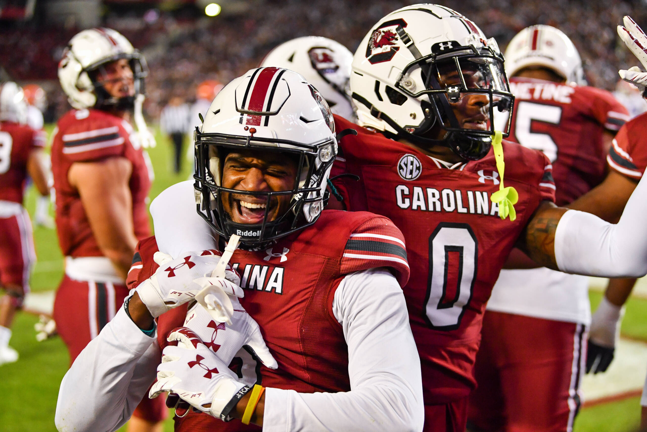 Football vs. Florida (Nov. 6, 2021)