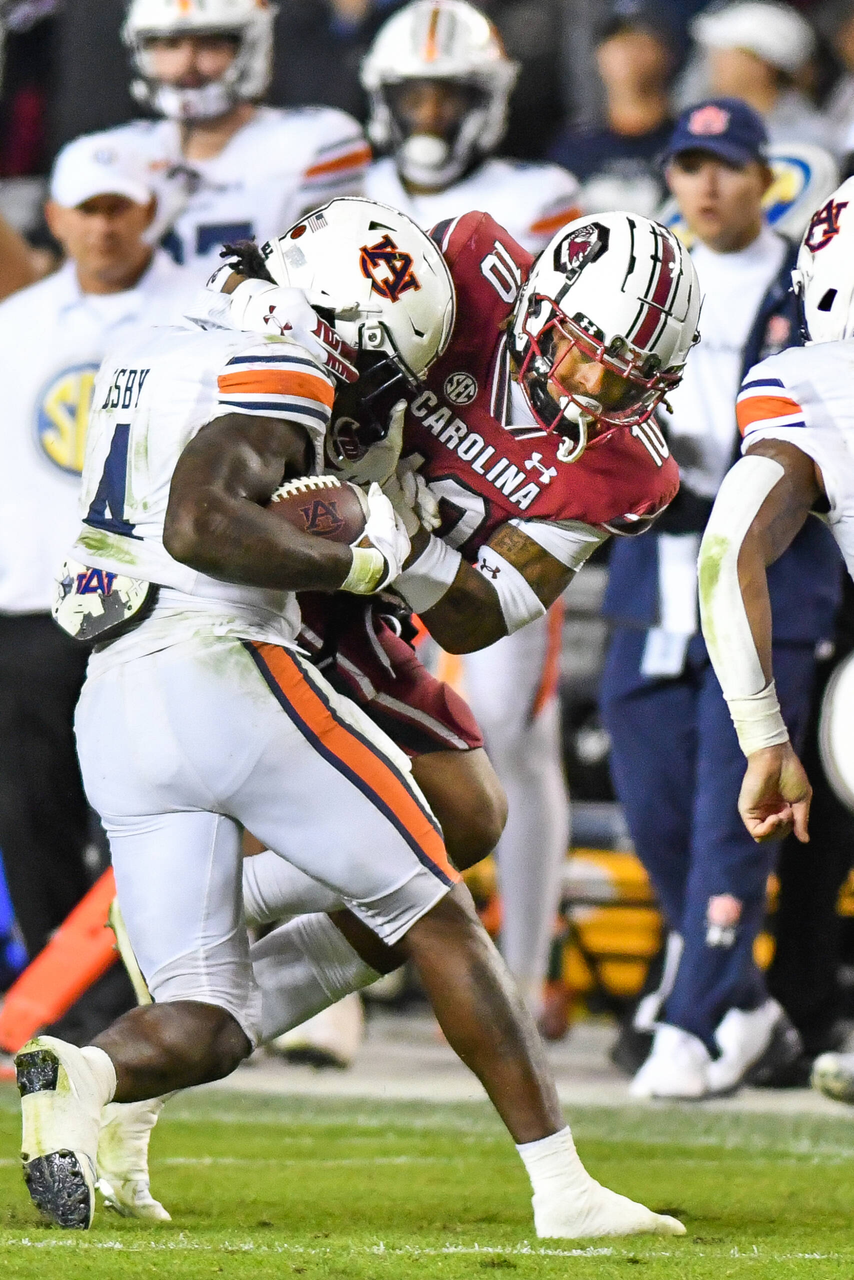 Football vs. Auburn (Nov. 20, 2021)