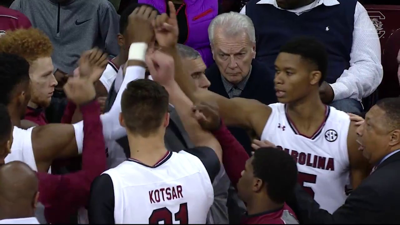 HIGHLIGHTS: Men's Basketball Defeats Lander 90-62 (12/27/16)