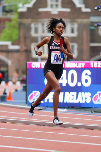 Maryah Nasir in action at the 125th Penn Relays | Photo by Charles Revelle | April 25, 2019