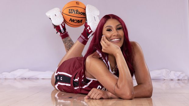 Kamilla Cardoso 2023-24 Studio