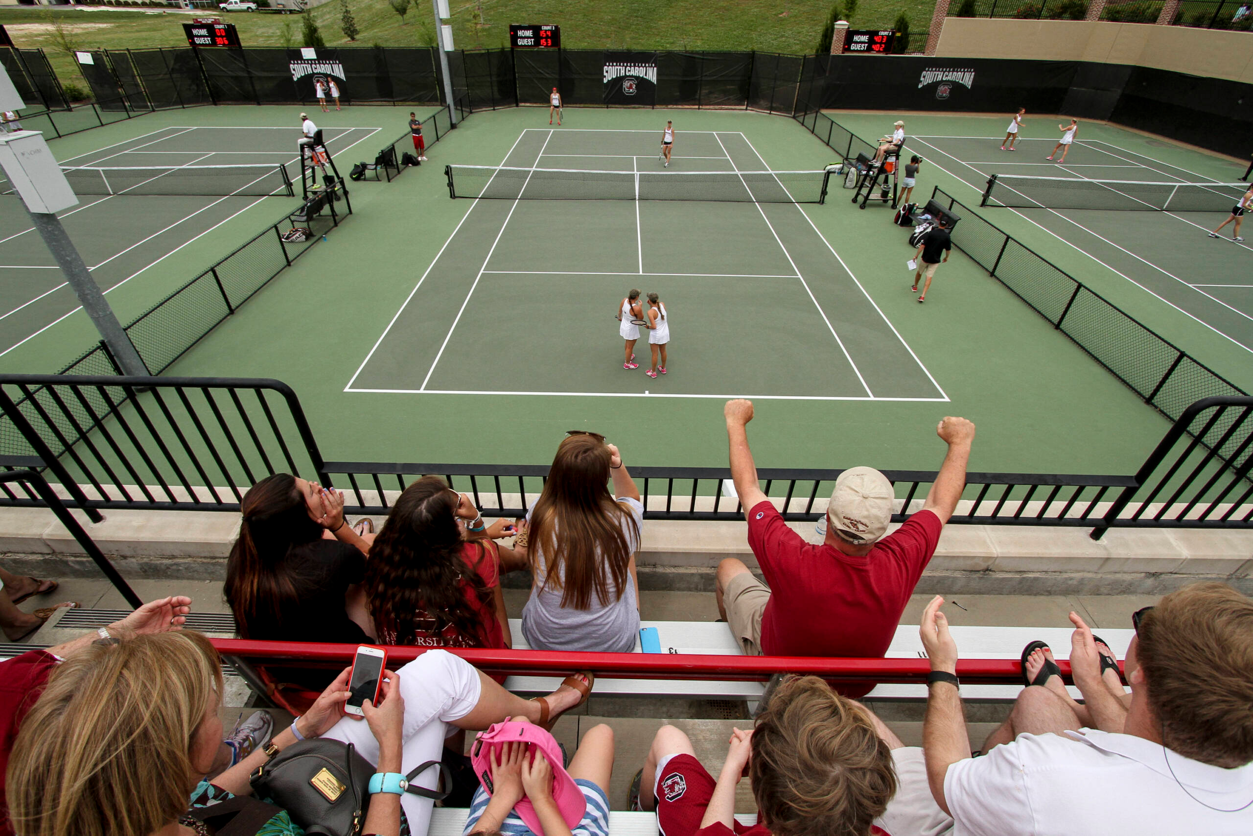 South Carolina-Florida Match Moved Up to 8 a.m. Start