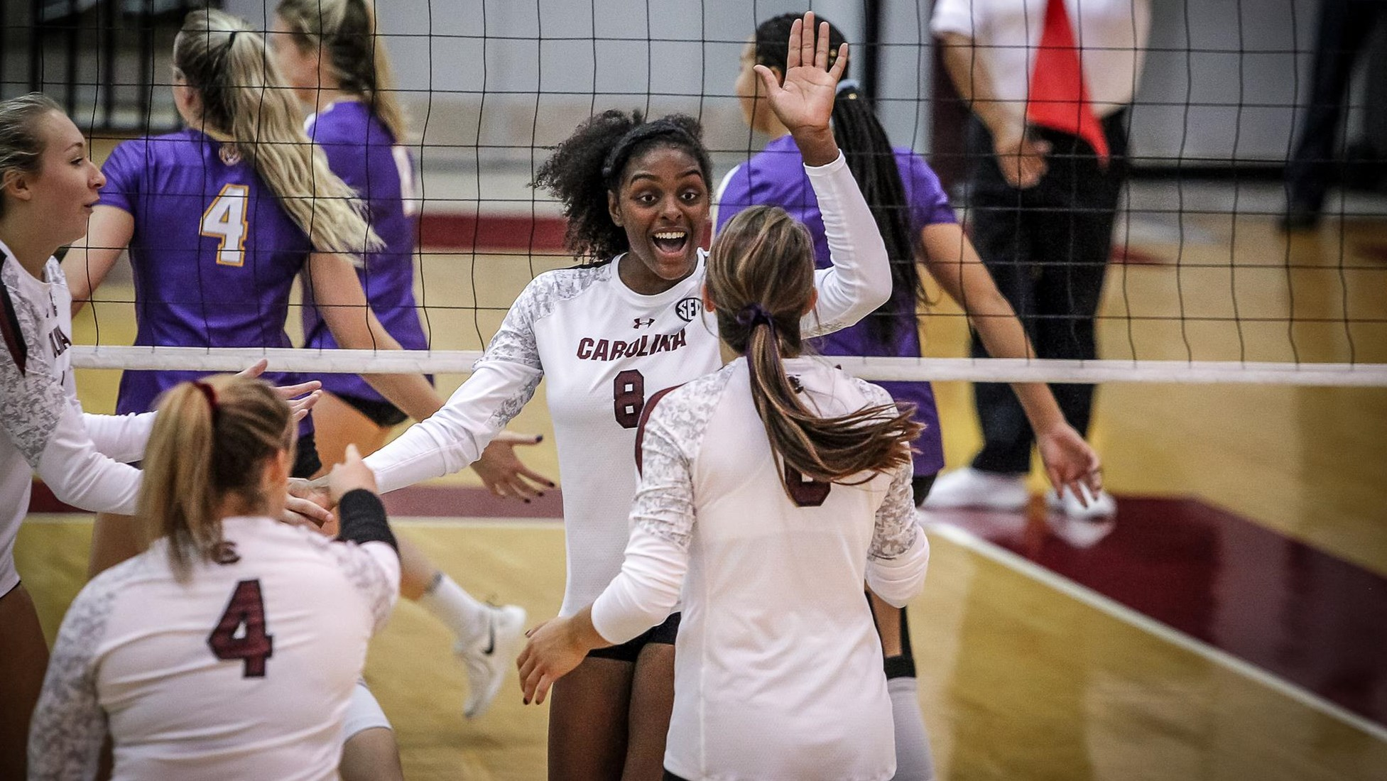 Gamecocks Sweep Bulldogs in Friday Road Match