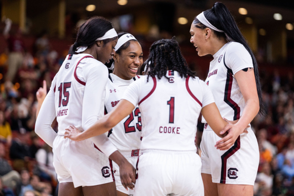 No. 1 South Carolina women rout Mississippi, reach SEC final