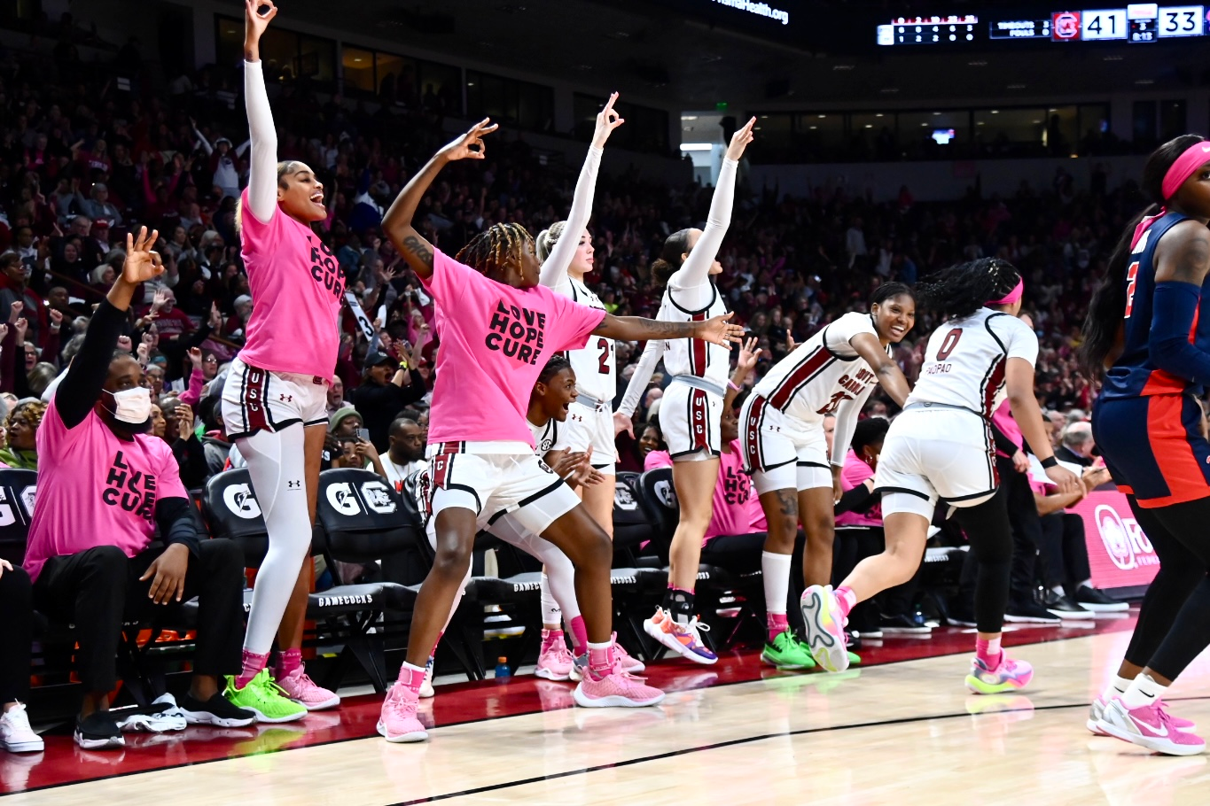 No. 1 South Carolina captures 19th straight win over Ole Miss, 85-56