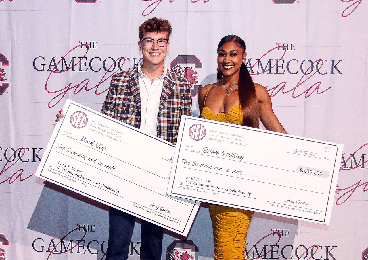 Brad Davis Community Service Scholarship Winners