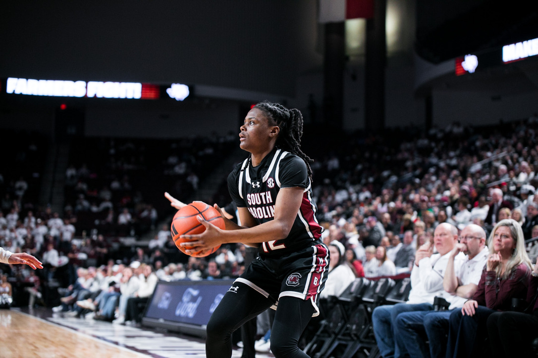 Fulwiley scores 21 in No. 1 South Carolina's 99-64 rout of Texas A&M