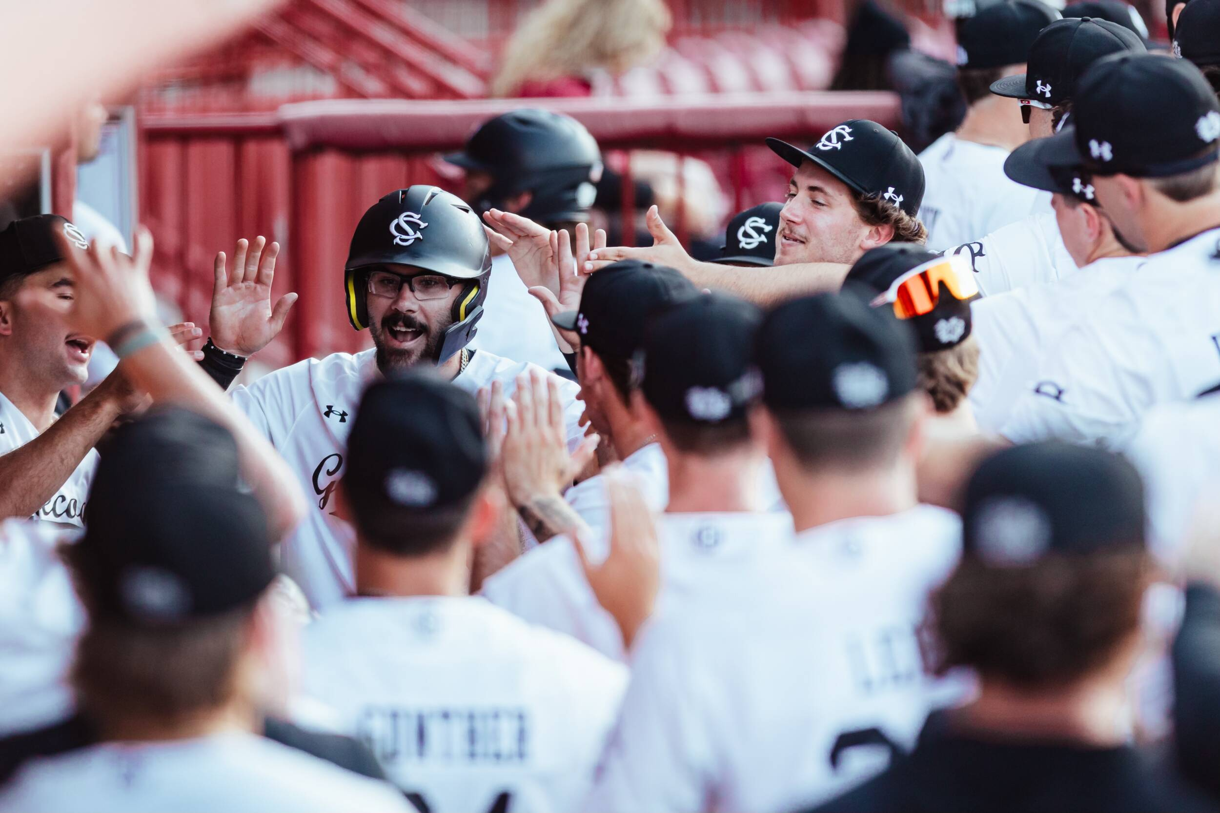 Baseball Defeats Presbyterian, 9-3, in Midweek Action