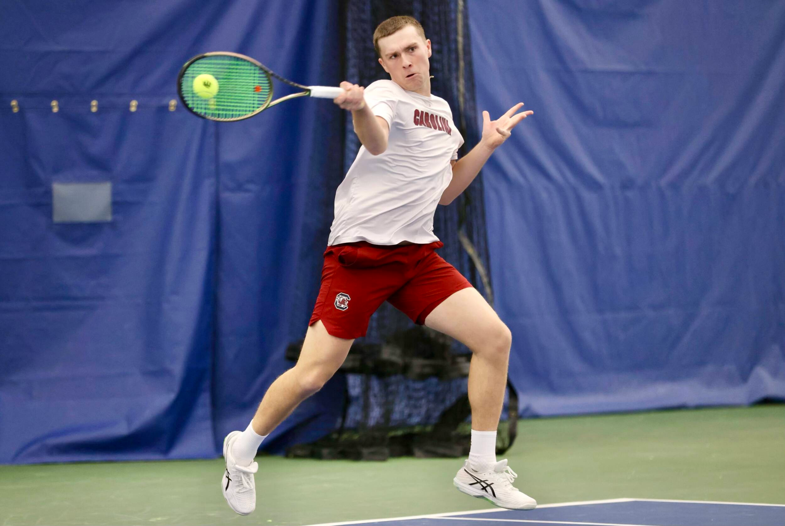 Gamecocks Fall to Aggies in First Round of Indoor Championships