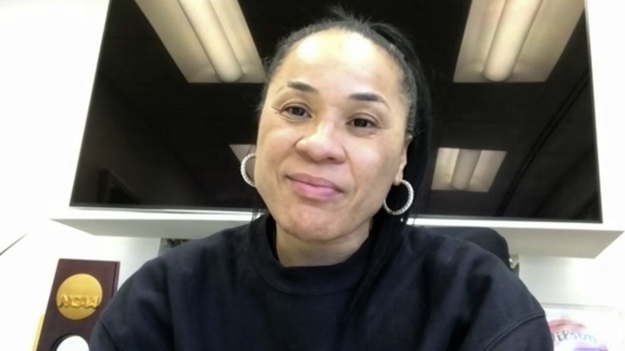 2/9/22 - Dawn Staley News Conference
