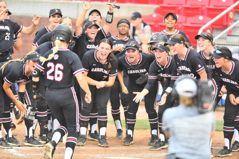 Softball – University of South Carolina Athletics