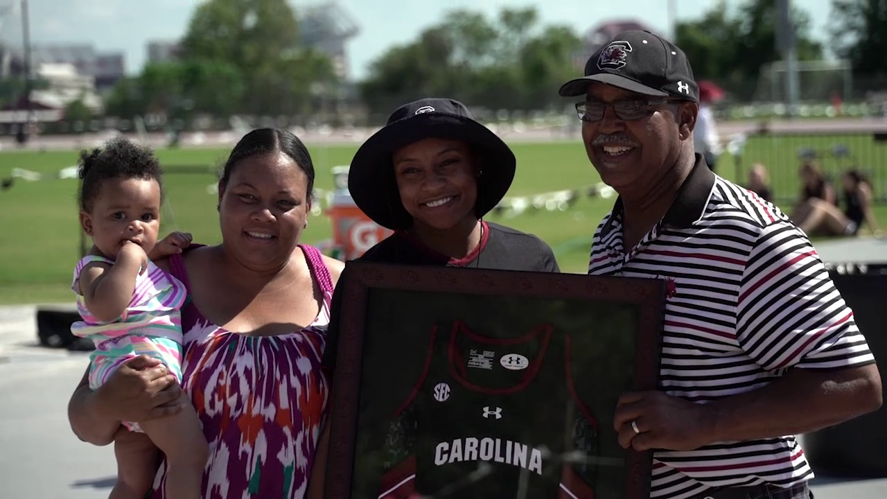 Track & Field Senior Day — 4/22/17