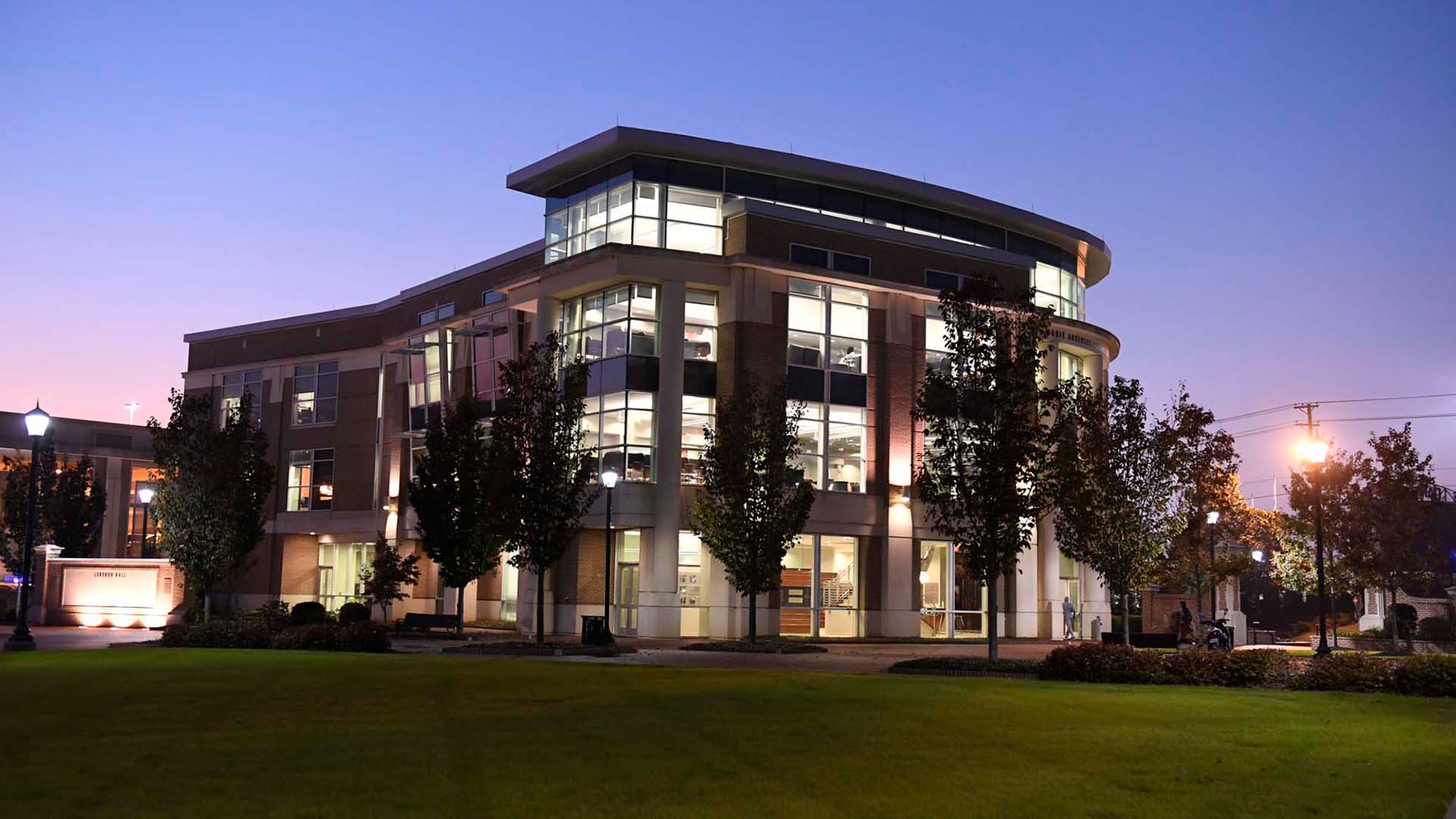 2025 Spring SEC Academic Honor Roll Announced