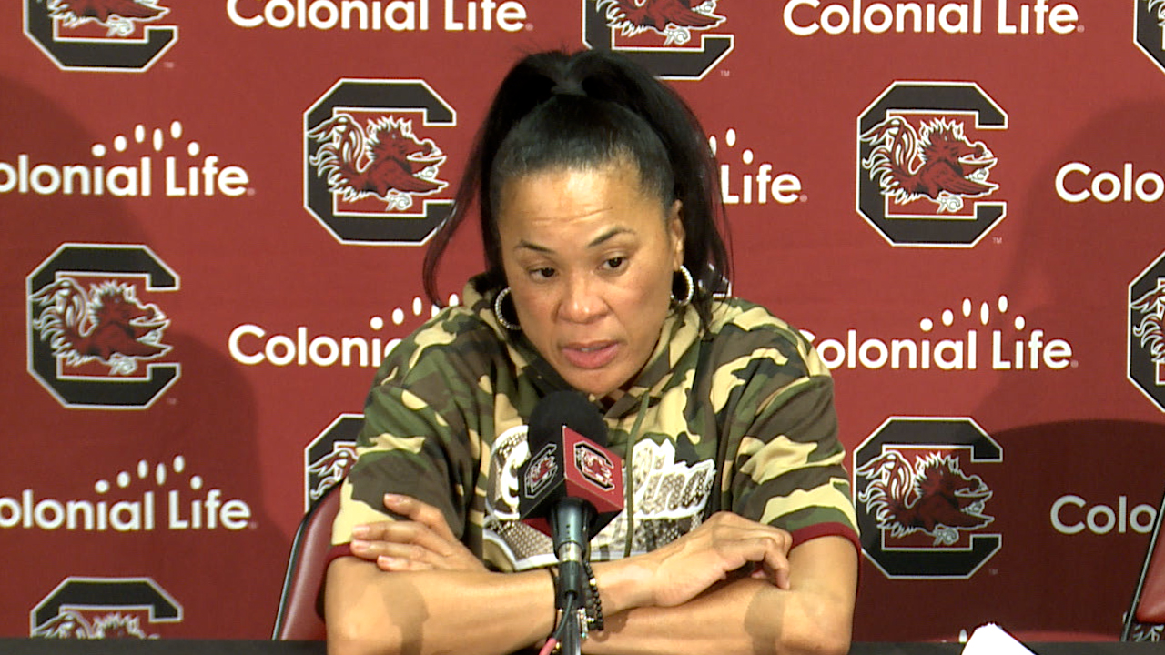 11/26/21 - Dawn Staley on Elon