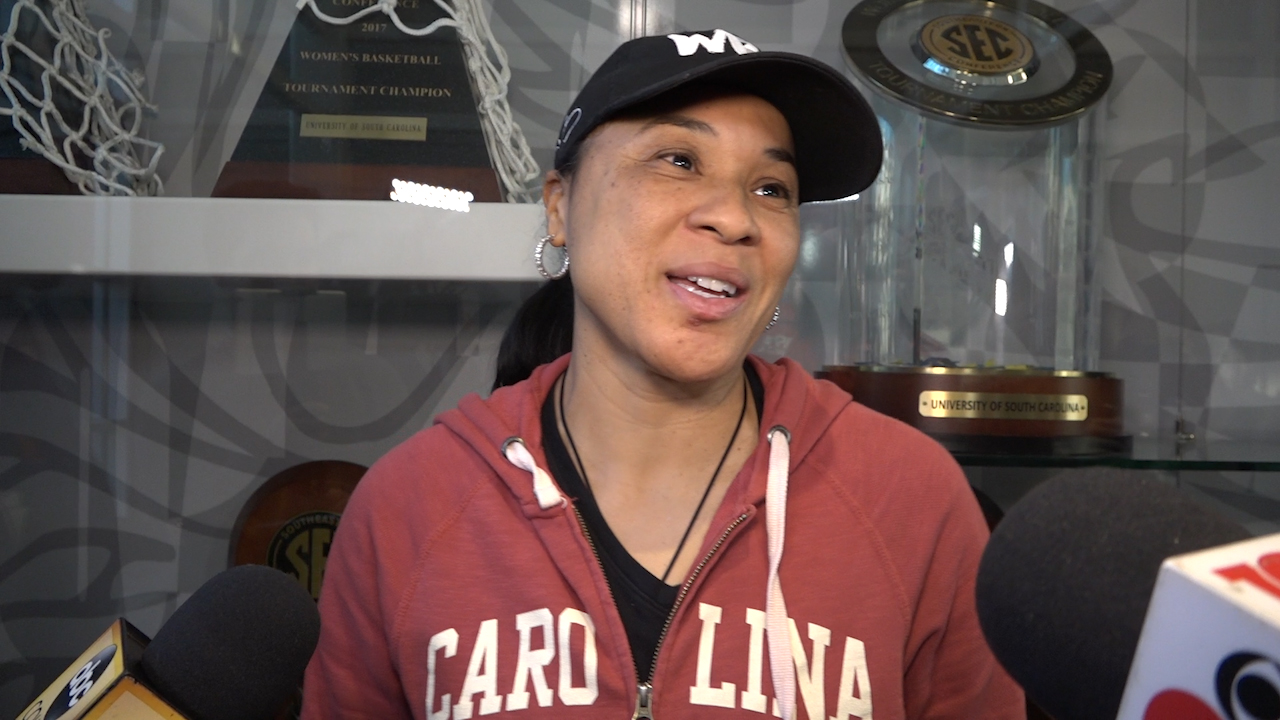 11/27/18 - Dawn Staley Media Availability