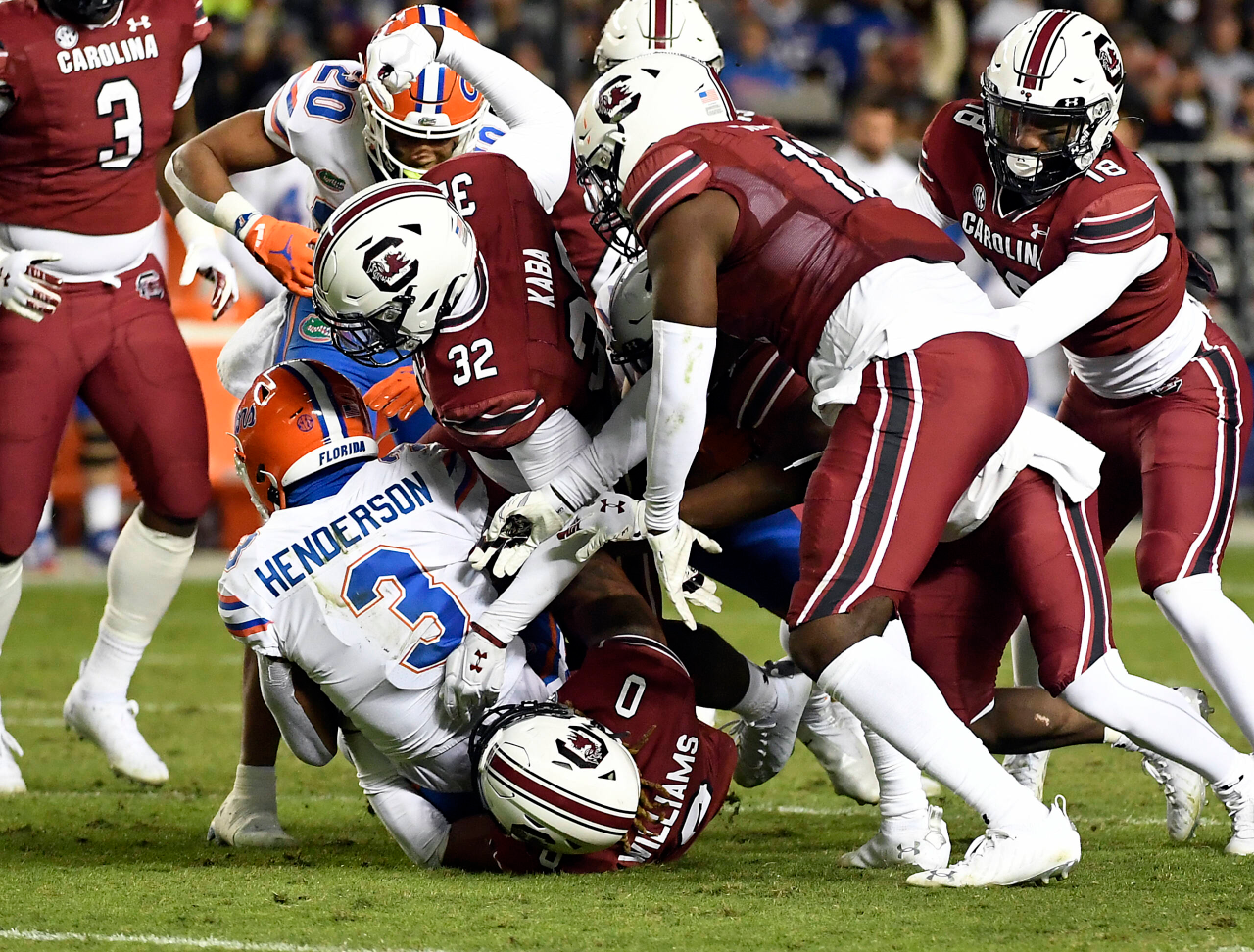 Football vs. Florida (Nov. 6, 2021)