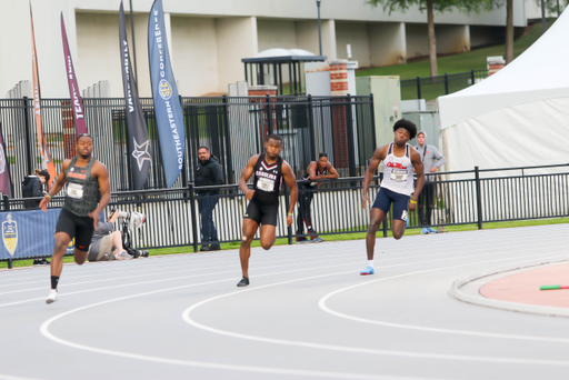Ronald Fuller in action at the 2019 SEC Outdoor Track & Field Championships | May 9, 2019 | Photo by Charles Revelle