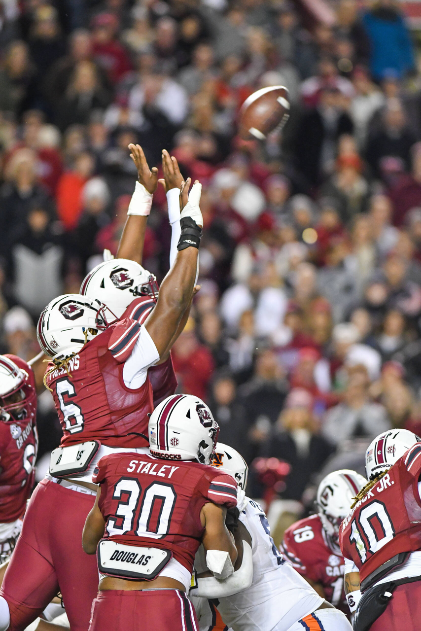 Football vs. Auburn (Nov. 20, 2021)