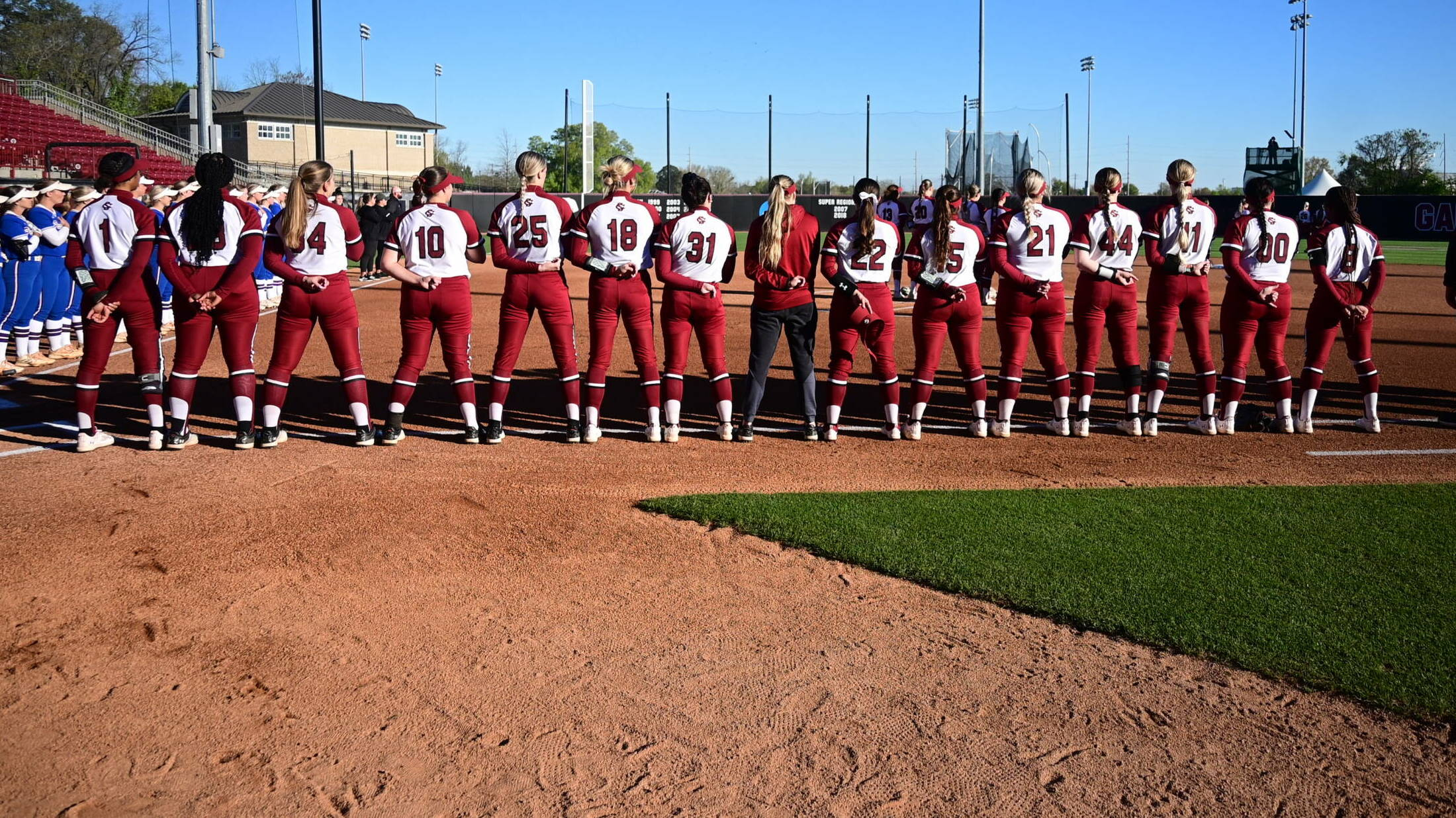 Softball Hits the Road for SEC Series at Mississippi State