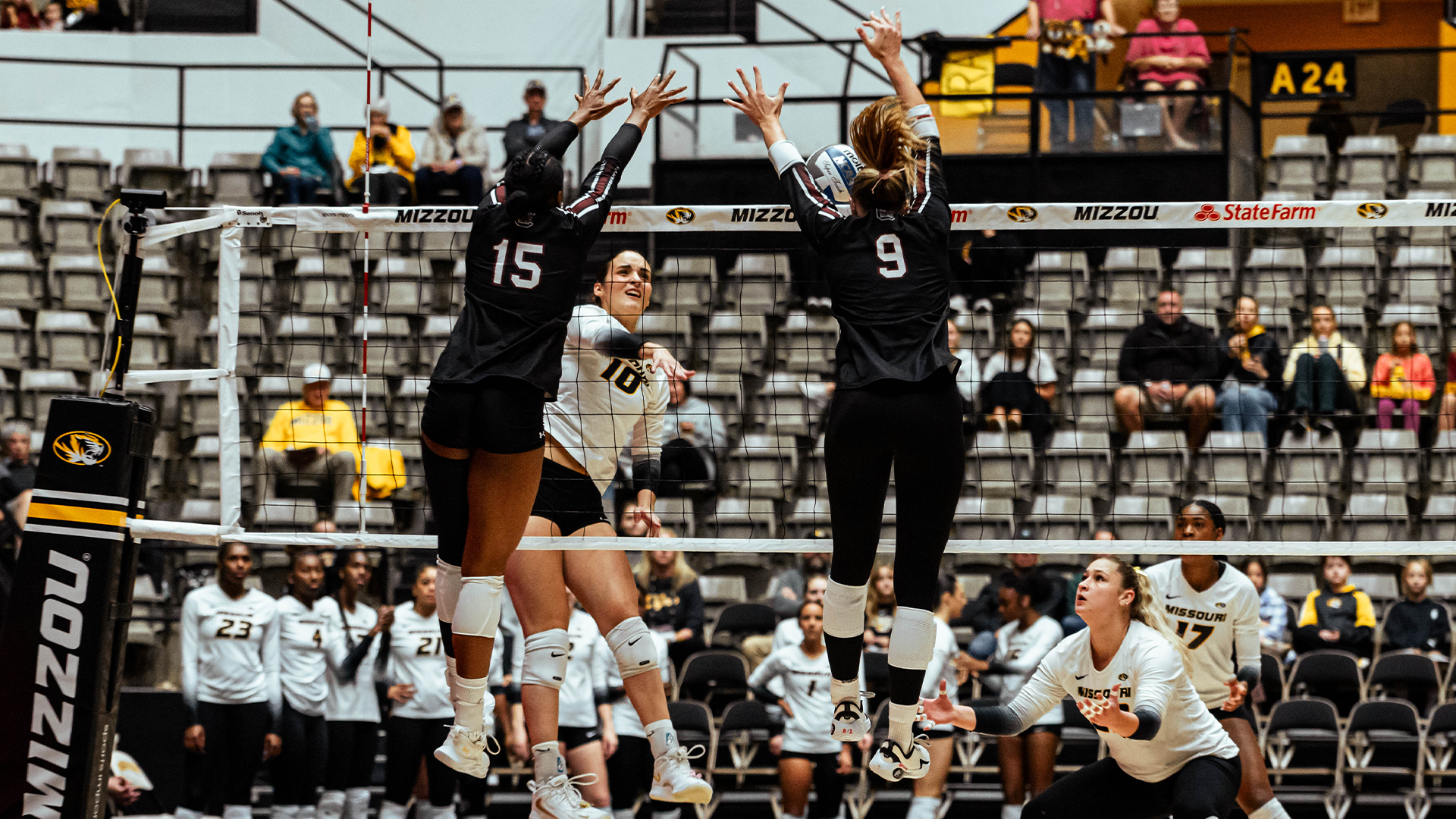 Gamecocks Drop Road Match at Missouri, Set Individual Milestones